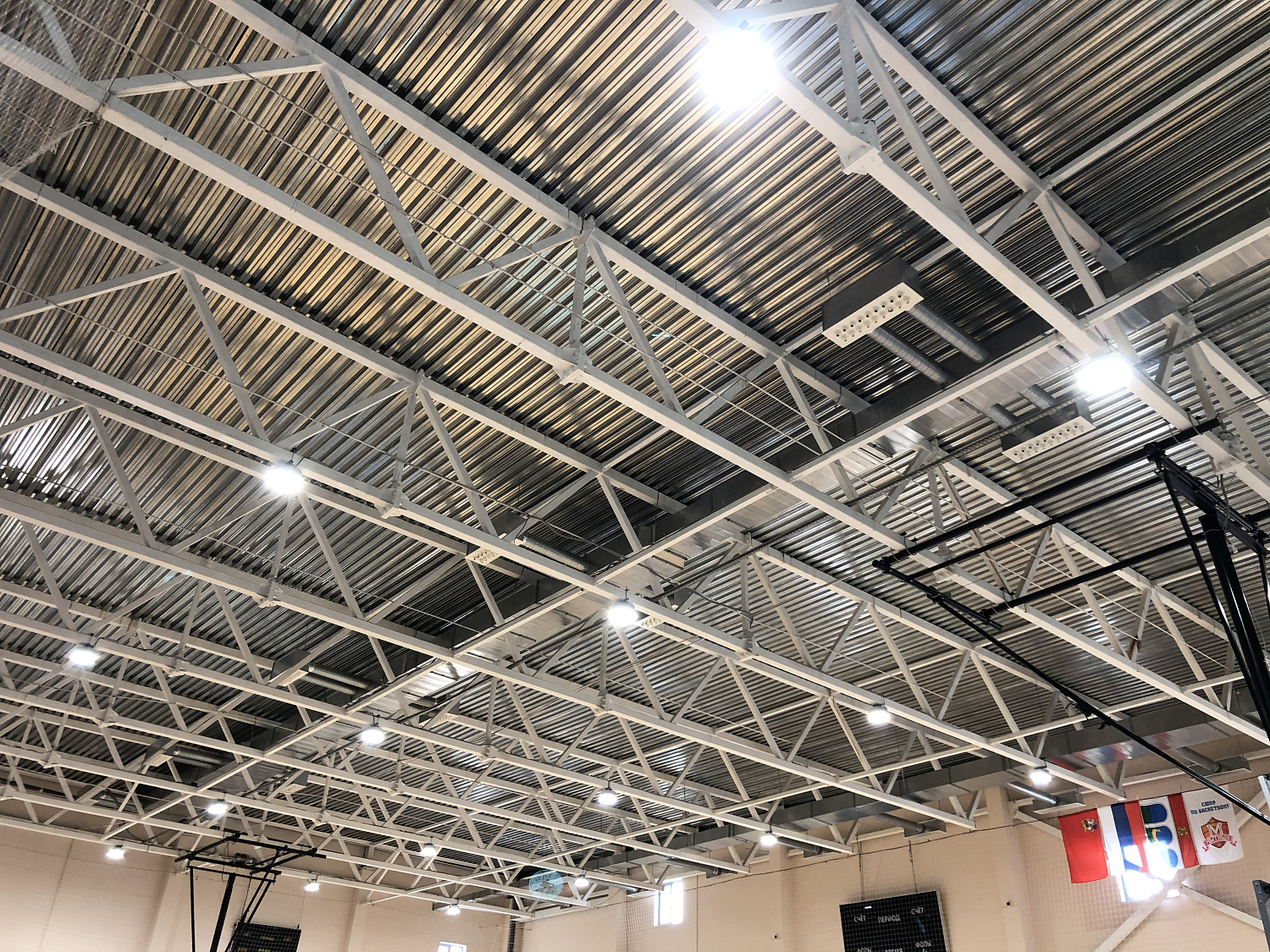 Модернизация системы освещения на баскетбольной площадке в ФОК ОЛИМП г. Мытищи