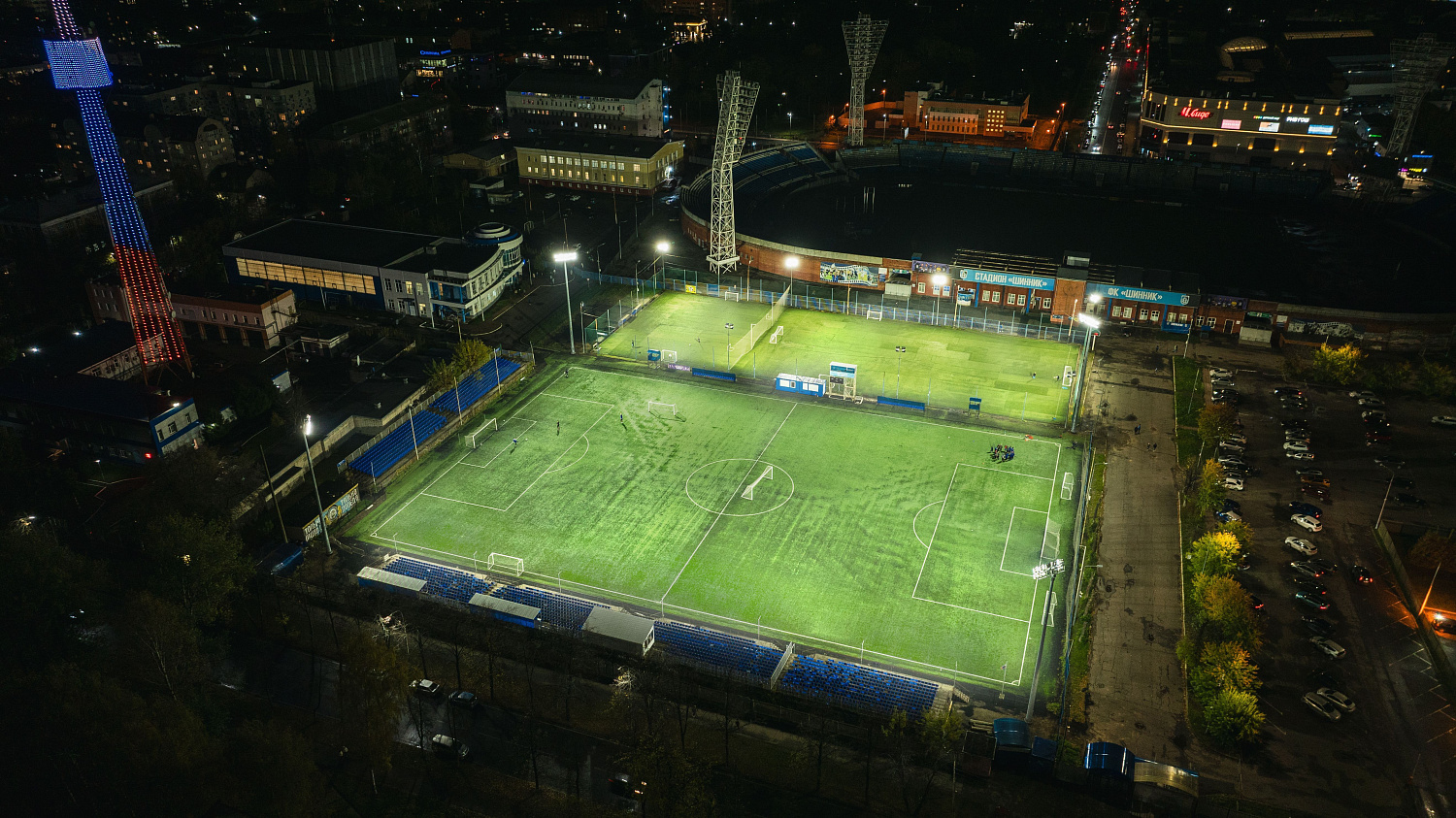 Освещение футбольного поля на стадионе Шинник, г. Ярославль