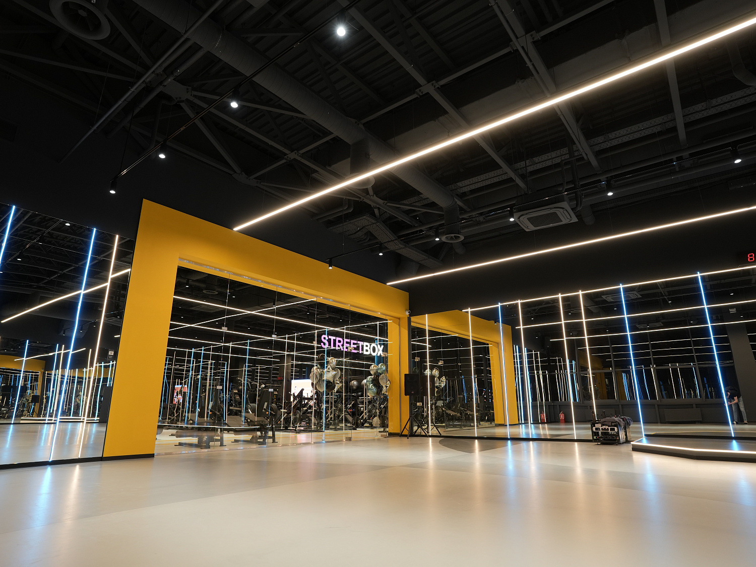 Освещение фитнес-центра URBANFIT, г. Санкт-Петербург