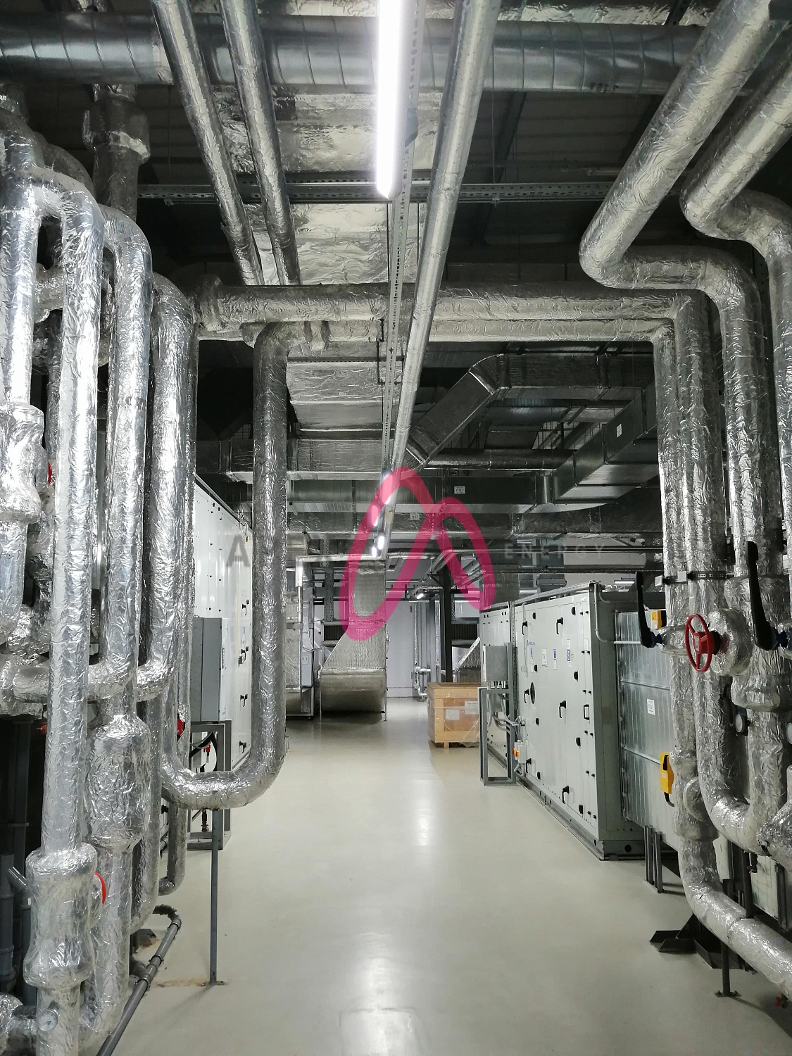 Освещение технического этажа фармацевтического предприятия ТАКЕДА