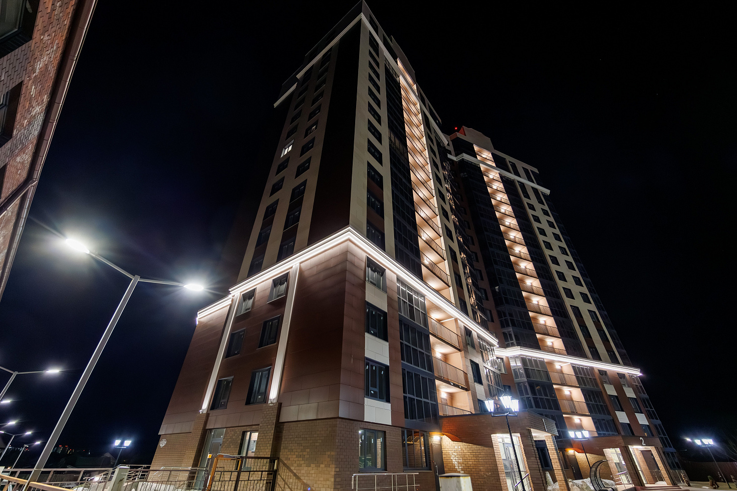 Архитектурное освещение жилого комплекса Гармония, г. Ярославль