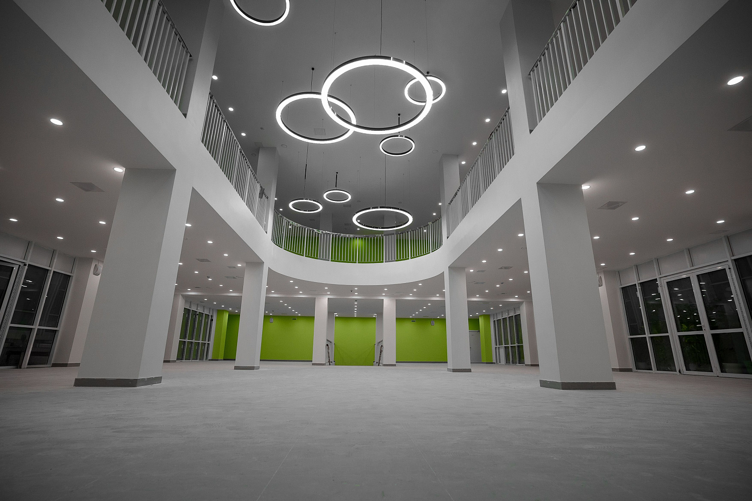 Освещение Медицинского центра XXI век, г. Санкт-Петербург